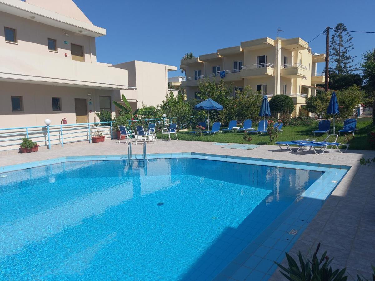 Michalis Litinas Apartments Ajía Marína Kültér fotó